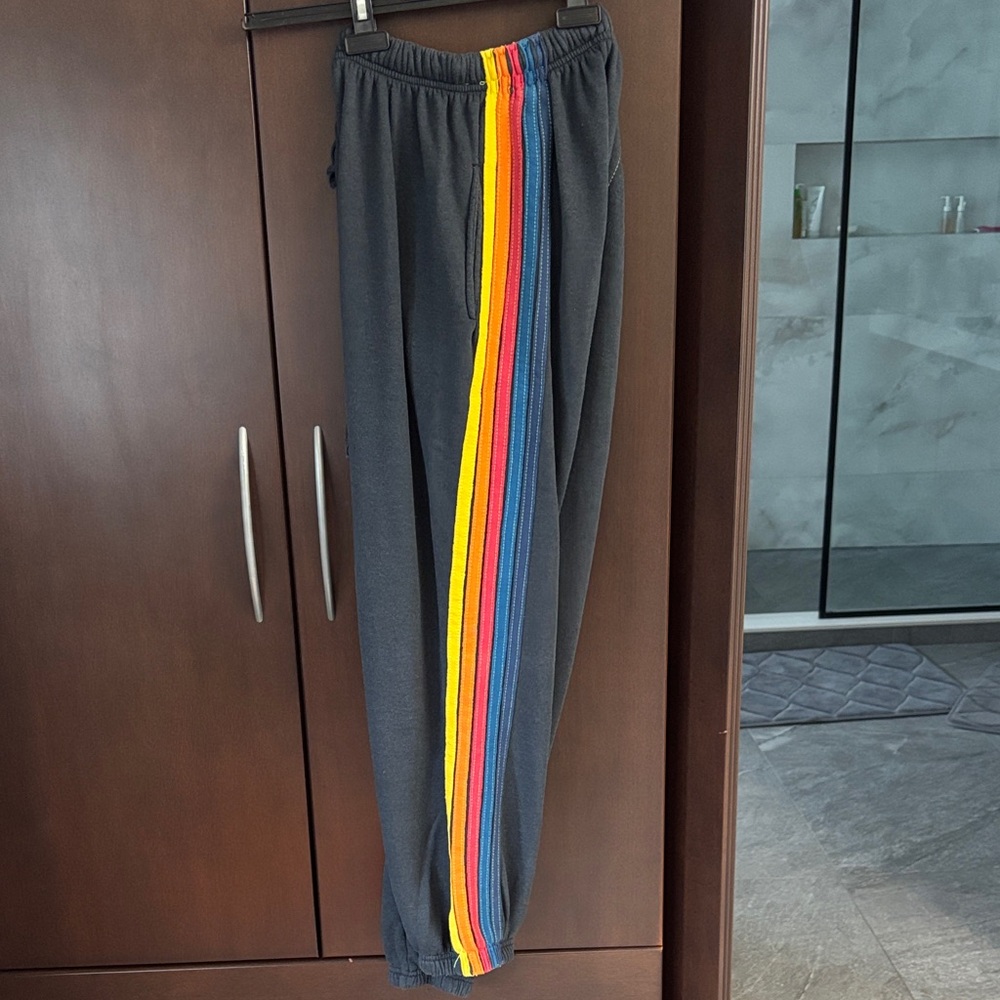 Aviator Nation women’s 5 stripe sweatpants in navy. Size large.